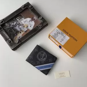 LOUIS VUITTON 202020秋冬トレンドファッション ルイ ヴィトン 財布ウォレット 最新秋冬トレンドをチェック