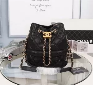2020SSのトレンド商品 シャネル CHANEL 今年春夏ファション流行り レディースバッグ 暑い今こそ活躍させたい 2色選択可 透け感新作がイチ推し