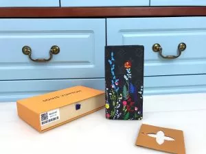 財布ウォレット 毎日はちょっとイイ秋冬新品 ルイ ヴィトンファッショントレンドを早速チェック LOUIS VUITTON 2020秋冬流行ファション