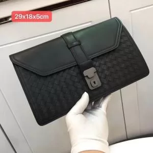 ボッテガ ヴェネタ BOTTEGA VENETA ポーチ 《2020年》今、注目のストリート 素敵カジュアル春夏新品