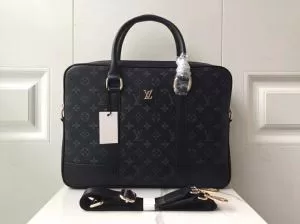 LOUIS VUITTON 手頃価格でカブり知らず ルイ ヴィトン 通勤通学どちらでも使え ビジネスバッグ