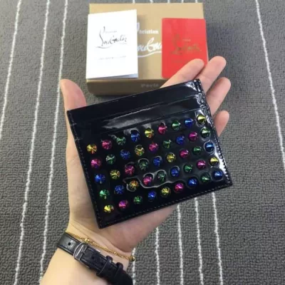 2020秋冬 落ち着いた感覚クリスチャンルブタン Christian Louboutin カードケース　シンプル
