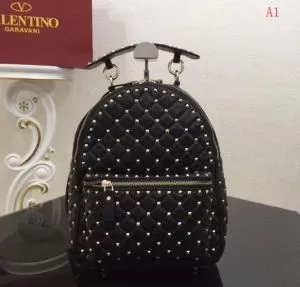 ヴァレンティノ VALENTINO バックパック 注目美品 多色可選 稀少入手困難