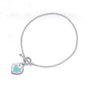ストリート感あふれ ティファニー TiffanyCo 人気の高いブランド ブレスレット