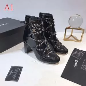 シャネル 3色可選 更にトレンドが急上昇中 CHANEL オシャレスタイルが今年流 レザーブーツ 【2020秋冬】の注目トレンド