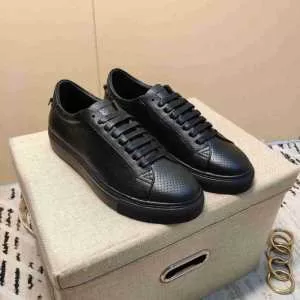 先取り 20202020秋冬ファッション ジバンシー GIVENCHY 最新作おすすめしたい秋冬 ランニングシューズ 寒い季節トレンド上品