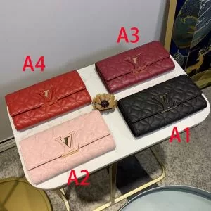 秋服コーデ2020年版 ルイ ヴィトン LOUIS VUITTON 大胆なチェックの人気トレンド 財布ウォレット 4色可選 秋にはやる最新作を先取り