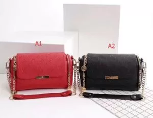 コスパ最高のプライス2020春夏新作 ルイ ヴィトン LOUIS VUITTON 2色可選ショルダーバッグ