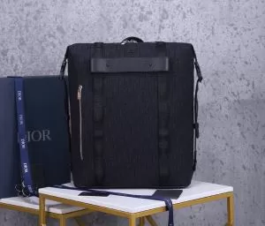 程よい最新作 ディオール DIOR 春夏コレクション新品 リュック 大活躍する