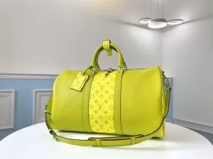 日本未入荷カラー ルイ ヴィトン LOUIS VUITTON 人気を集め レディースバッグ 上品に着こなせ