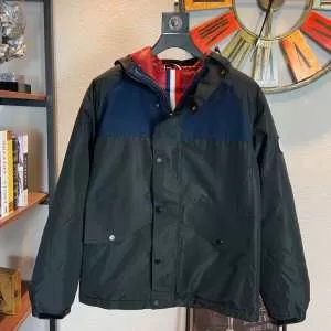 今年の秋冬のトレンド激安セール モンクレール 20202020秋冬流行色紹介 MONCLER メンズ ダウンジャケット 最新秋冬トレンドをチェック2色可選