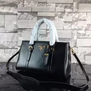 手持ちショルダー掛け 17新作 多色選択可 PRADA プラダ 肌触りの気持ちい〜