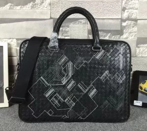 2020人気の主流アイテム 手持ちショルダー掛け ボッテガ ヴェネタ BOTTEGA VENETA 美品入手困難