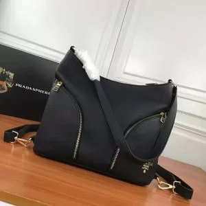 ショルダーバッグ 3色可選 ファッションの最先端 2020年秋冬シーズン PRADA プラダ