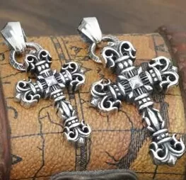 プレゼントに　2020 CHROME HEARTS クロムハーツ デザインクロス シルバー925 男性用