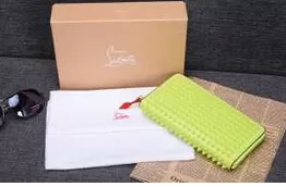 格安 2020 Christian Louboutinクリスチャンルブタン 高級感あふれる財布