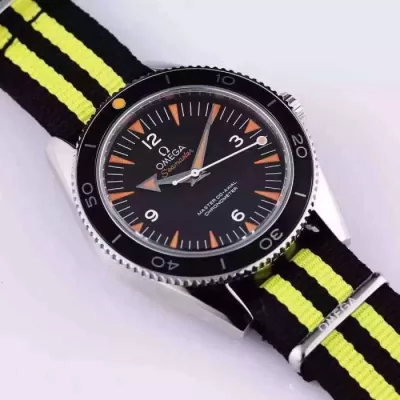 2020 オメガ OMEGA お買得 3針クロノグラフ 透かし彫りムーブメント 男性用腕時計