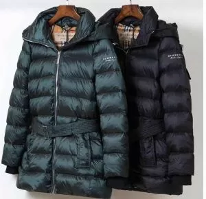 秋冬もちろん主役級 バーバリー BURBERRY 大人かわいい秋冬コーデを楽しみ 2色可選 ダウンジャケット 2020秋のファッショントレンドはこれ