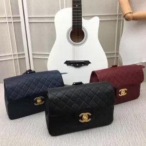 着回し力も抜群です シャネル CHANEL 《2020年》今、注目のストリート レディースバッグ 多色選択可 素敵なスタイルで夏の定番