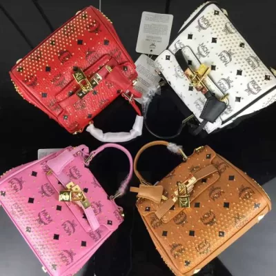 2020新作エムシーエム コピー MCM 存在感◎多色選択可手持ちショルダー掛け
