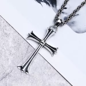 ペンダントトップ 大人っぽく着こなせる クロムハーツ季節をまたい新作アイテム CHROME HEARTS 上品な印象に格上げ