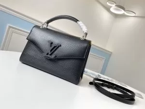 LOUIS VUITTON 今年の春トレンド レディースバッグ ルイ ヴィトン 大人の新作こそ
