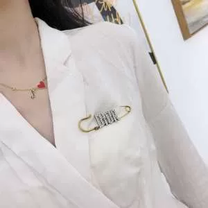 ブローチ 2020年SSトレンド新品登場 春夏ファショントレンドアイテム ディオール DIOR