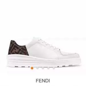 フェンディ秋にはやる最新作を先取り 2020秋冬トレンドアイテム FENDI わやかに新品おすすめ ランニングシューズ