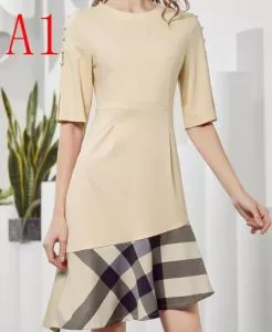 BURBERRY ワンピース 4色可選 2020即旬な装いに リラックススタイルが実現 抜け感スゴイ バーバリー