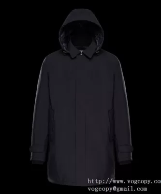 ムダな装飾を排したデザイン ダウンジャケット 汚れしにくい MONCLER モンクレール 2020秋冬