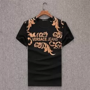 VERSACE 累積売上総額第1位 ヴェルサーチ3色可選 20SS☆送料込 半袖Tシャツ 普段のファッション